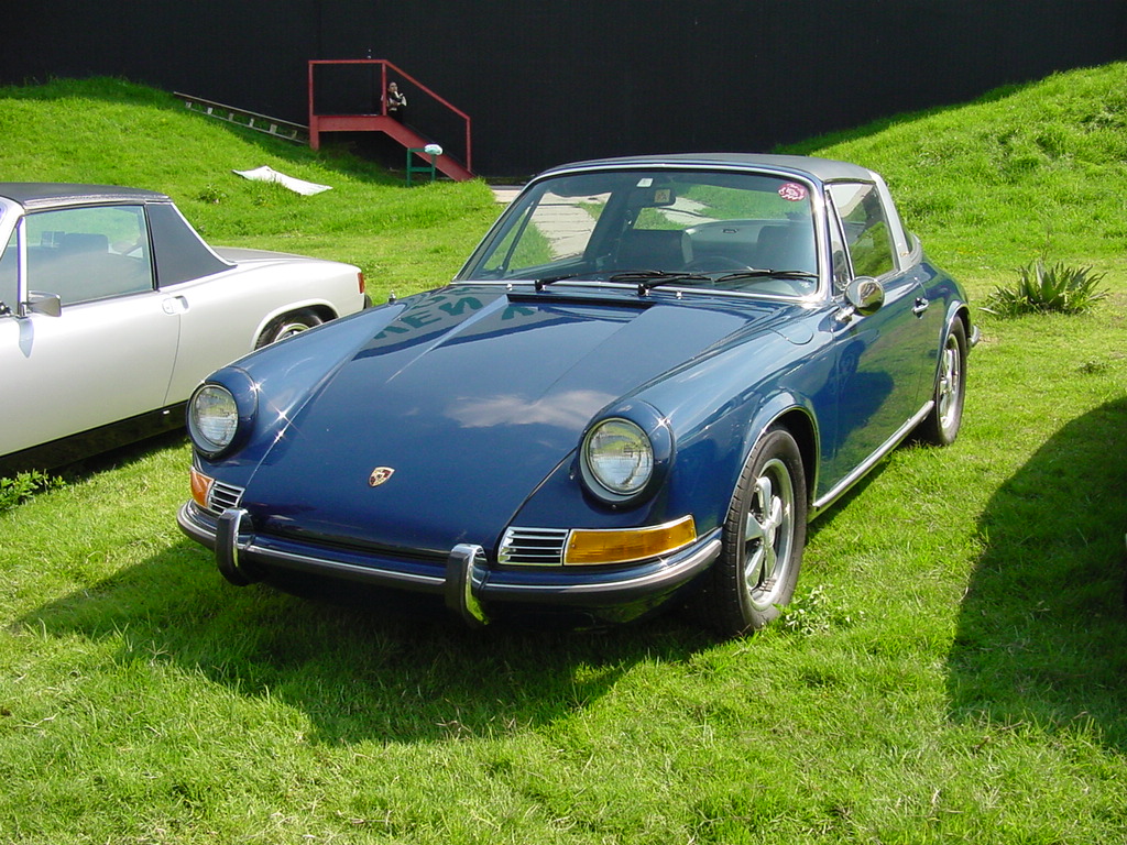 PORSCHE.jpg